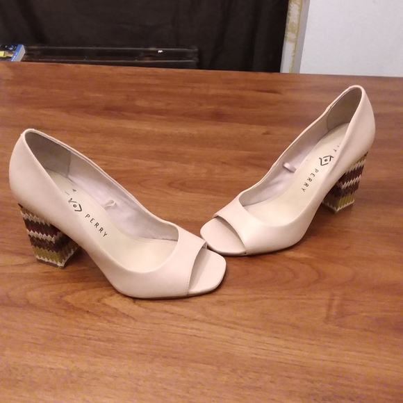 Katy Perry shoes - Picture 4 of 11